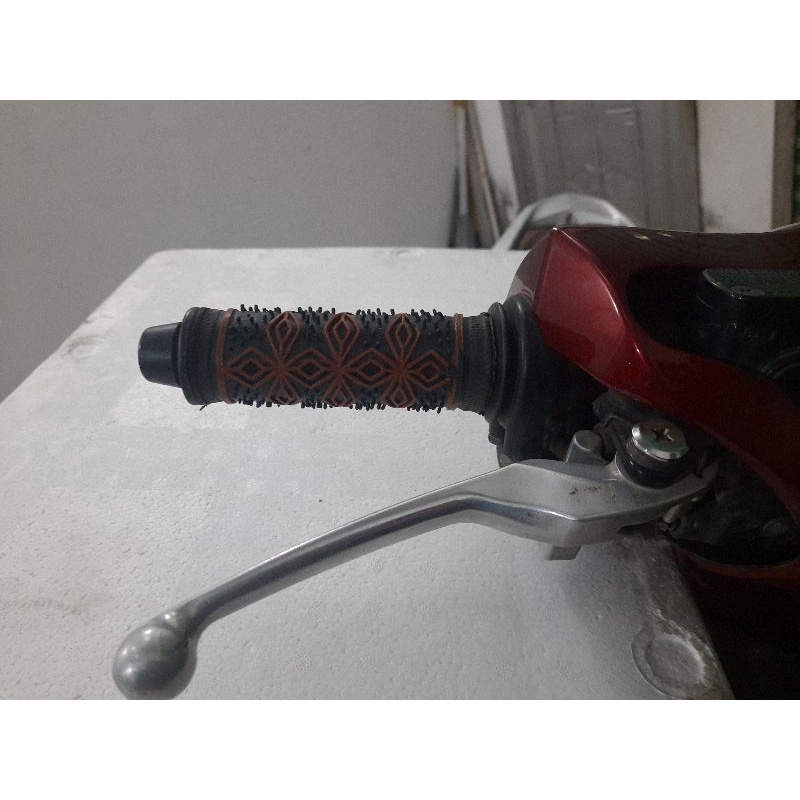 1 cặp Bọc tay lái xe máy giá rẻ nhất shopee
