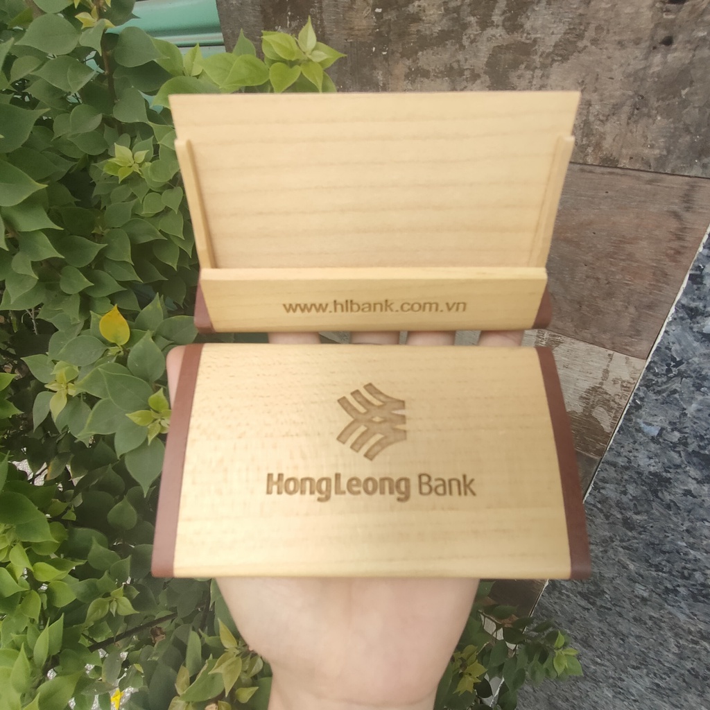 Hộp đựng danh thiếp gỗ khắc tên, logo theo yêu cầu