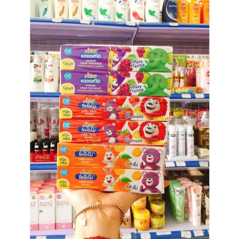 Kem đánh răng Kodomo hương trái cây nuốt được cho bé 40g