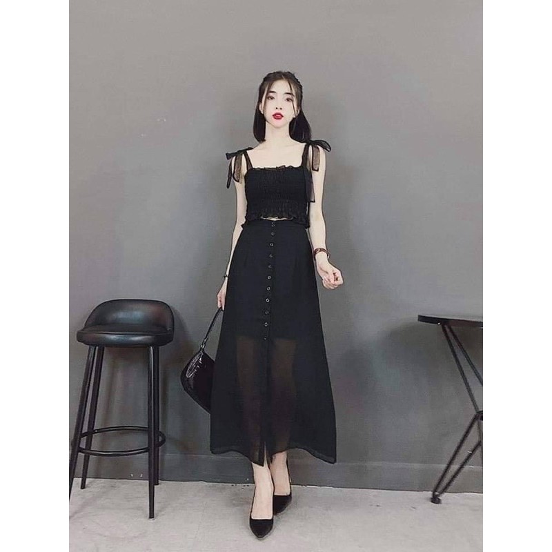 Set áo nhún 2 dây cột nơ và chân váy voan đính cúc xẻ tà trước- hình thật trải sàn