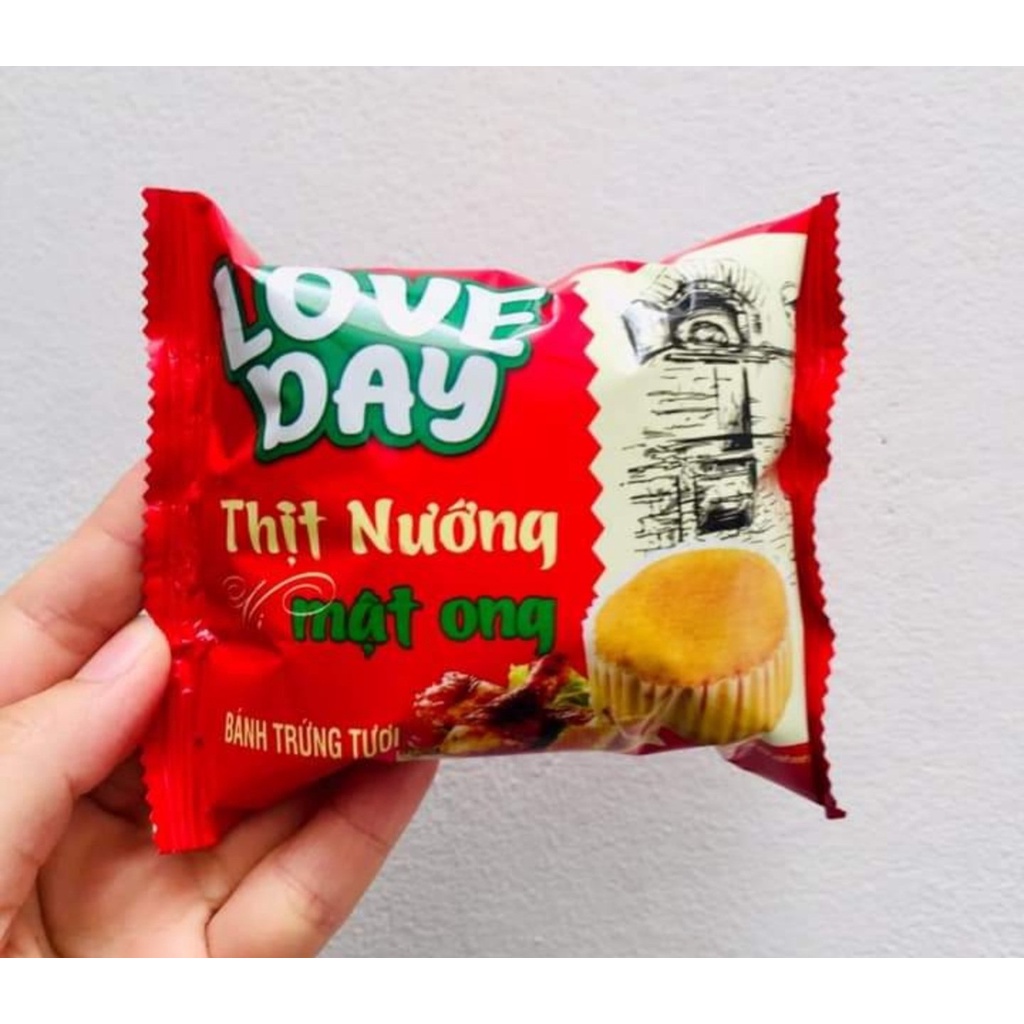 Bánh Bông Lan Trứng Tươi Love Day - Gói 6 Chiếc - Thơm Ngon Mềm Mịn - Vị Thịt Nướng Mật Ong - Cốm - Sầu Riềng.