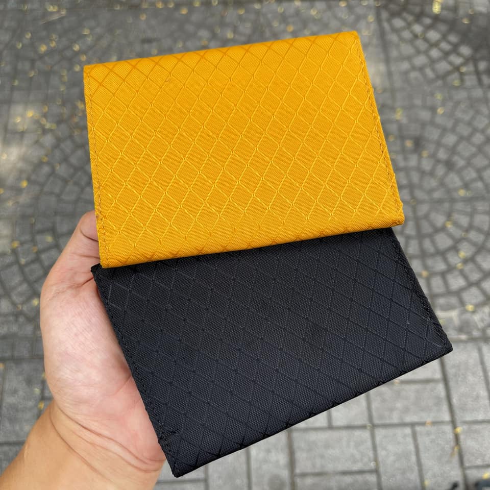 Ví Eagle Creek RFID International Tri-Fold