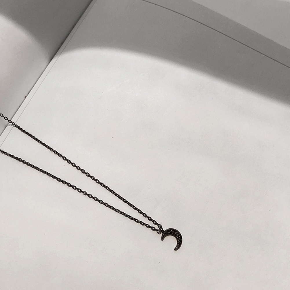 Women Rhinestone Crescent Moon Pendant Clavicle Chain Necklace Jewelry Gift