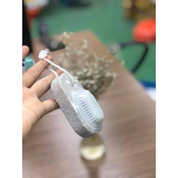 Bàn chải chà gót chân đá san hô kèm bàn chải cọ móng hàng Nhật