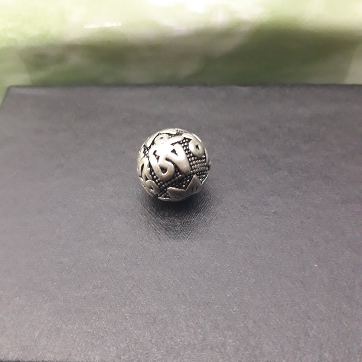 Charm hạt Om Mani Padme Hum đồng| Kho tổng phong thủy tâm linh