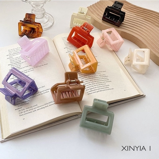 Kẹp Tóc Acrylic Thời Trang Hàn Quốc XY1