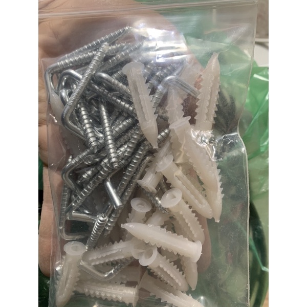 Bộ móc chữ L kèm tắc kê nhựa bao chắc chắn
