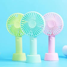 Quạt Mini Cầm Tay Portable Fan 4 Cánh Kèm Pin Sạc Có Đế Để Bàn , Để Điện Thoại