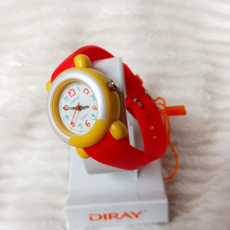 Đồng hồ cho bé chạy kim dây màu đỏ hàng chín.nh hãng bền chống nước