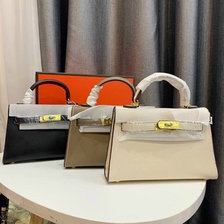 Túi xách nữ chữ H tag vàng mẫu trần da kèm ổ khoá da size 22, Túi chữ H dáng ngang tag vàng 2 dây đeo chéo Putin Shop