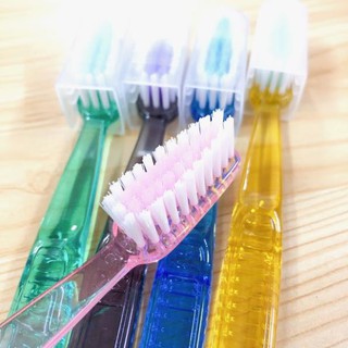 ( 1 lon 25 chiếc) BÀN CHẢI ĐÁNH RĂNG DR HAPPY CÓ NẮP ĐẬY
