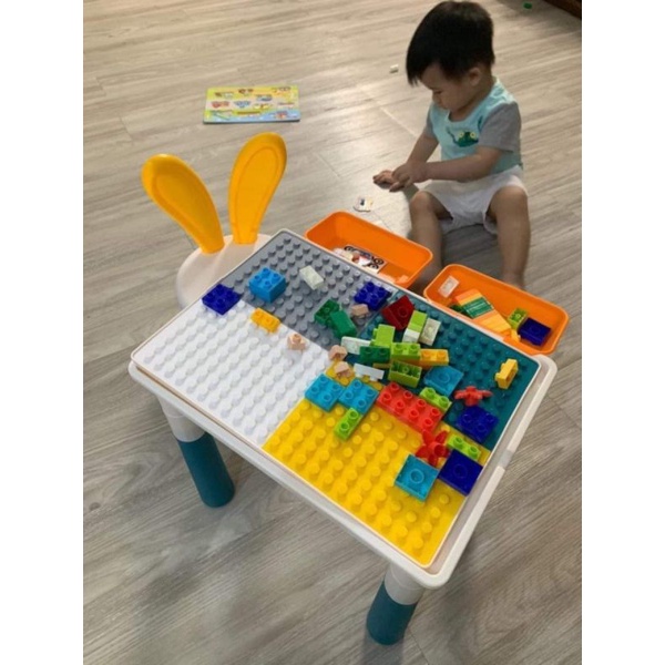 Bộ bàn ghế kèm Lego cho bé(NAN)