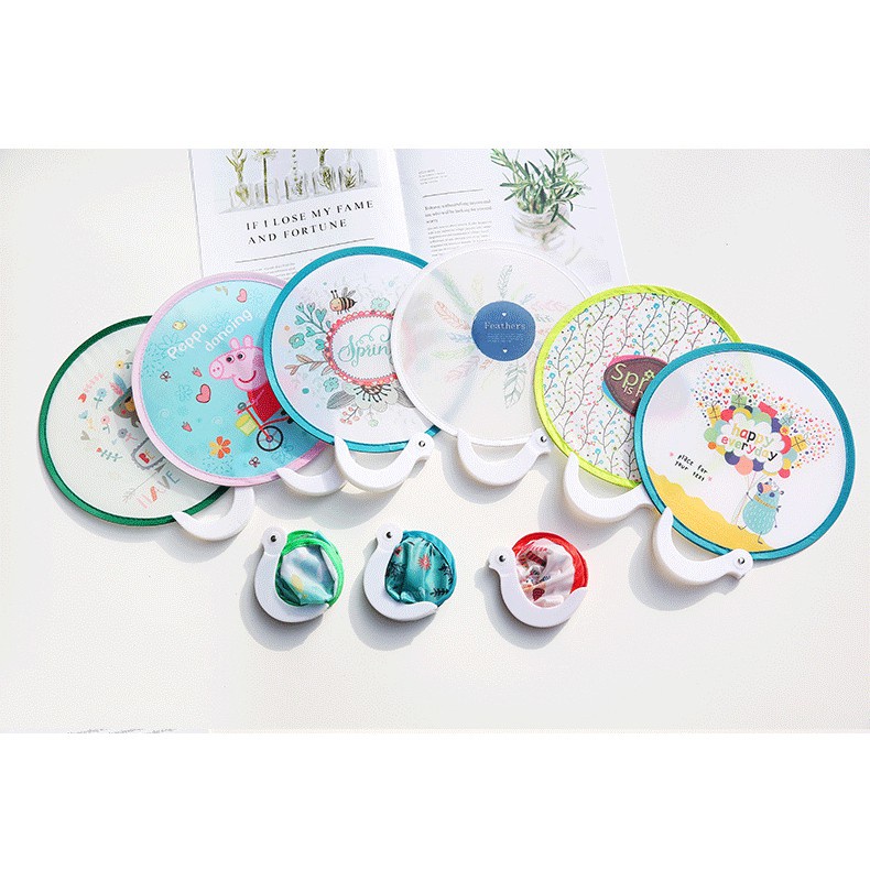 Quạt vải mini cầm tay cute gấp gọn bằng vải có tay cầm nhiều hình dễ thương