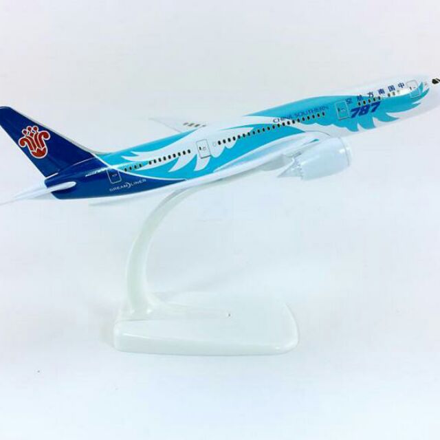 Mô hình máy bay B787 China Southern 18cm