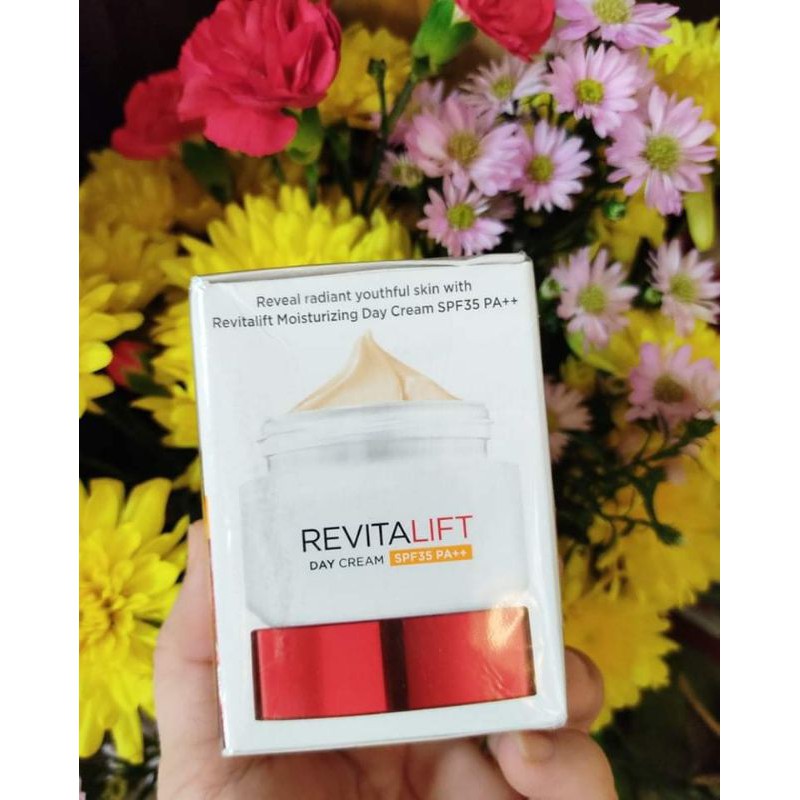 Kem Dưỡng Da Ban Ngày Loreal Revitalift SPF35 PA++ 20ml