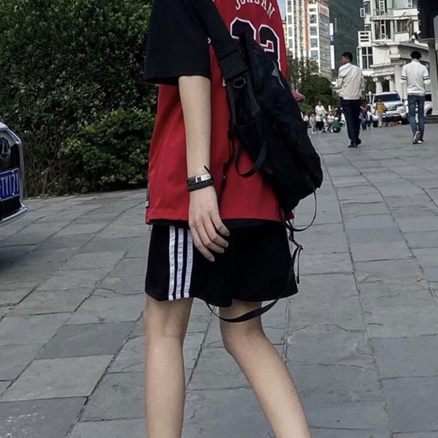 Quần đùi 3 sọc, Quần short thể thao unisex