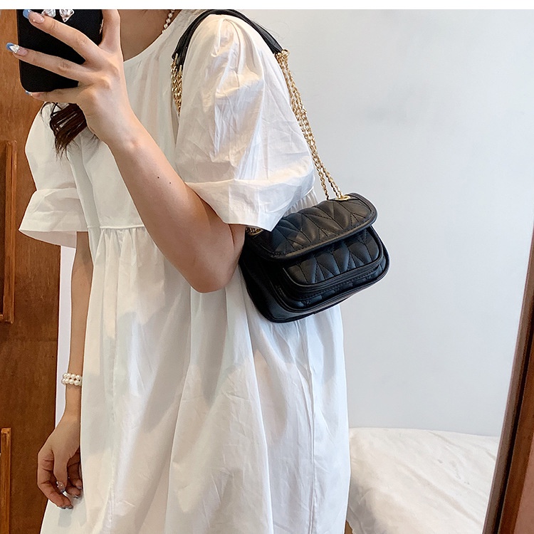 Túi đeo vai IELGY hình vuông cỡ nhỏ phối dây xích thời trang cho nữ