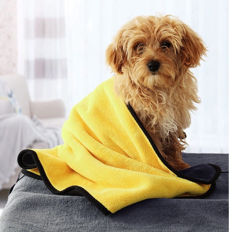 Khăn tắm cho chó cưng chất liệu siêu thấm khô nhanh thiết kế màu vàng