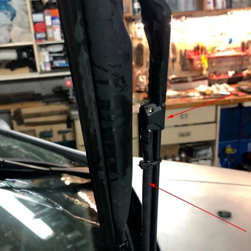 1 Cặp Vòi Xịt Nước Rửa Kính Chắn Gió Phía Trước Xe Hơi Thông Dụng