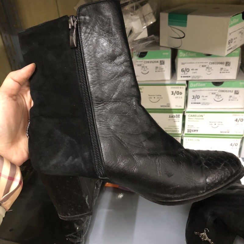 Thanh lý/Pass boot size 37 Hàn như mới