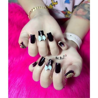 hoa bột ôm móng tay chân