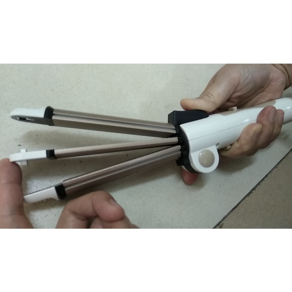 Máy Kemei 3 in 1 rất tiện dụng giá 300k