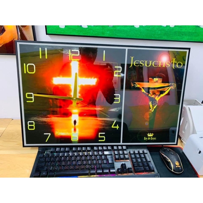Đồng hồ mica tráng gương Công Giáo
