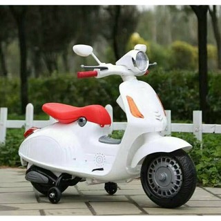 XE MÁY ĐIỆN VESPA CHO BÉ