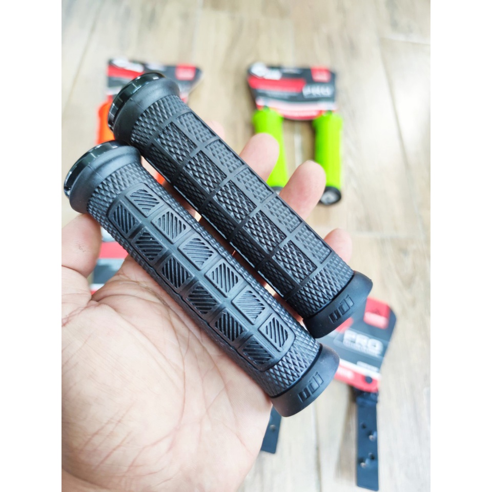 Bao tay nắm xe đạp ODI Pro lock on V2.1 - Chính hãng All Mountain