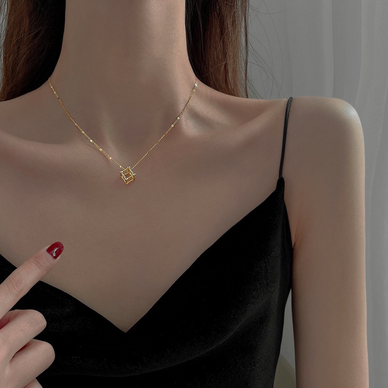 Dây chuyền mặt khối lập phương rỗng đơn giản sang trọng cho nữ