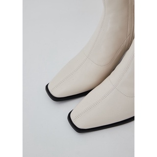 0502108 - JULIAN KNEE BOOTS