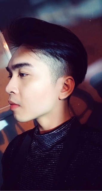Áo thun nam cổ trụ sọc nhũ kim tuyến sang trọng