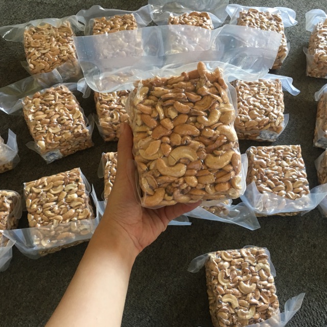 Hạt Điều Rang Muối không Vỏ ( Bể đôi ba) 1kg