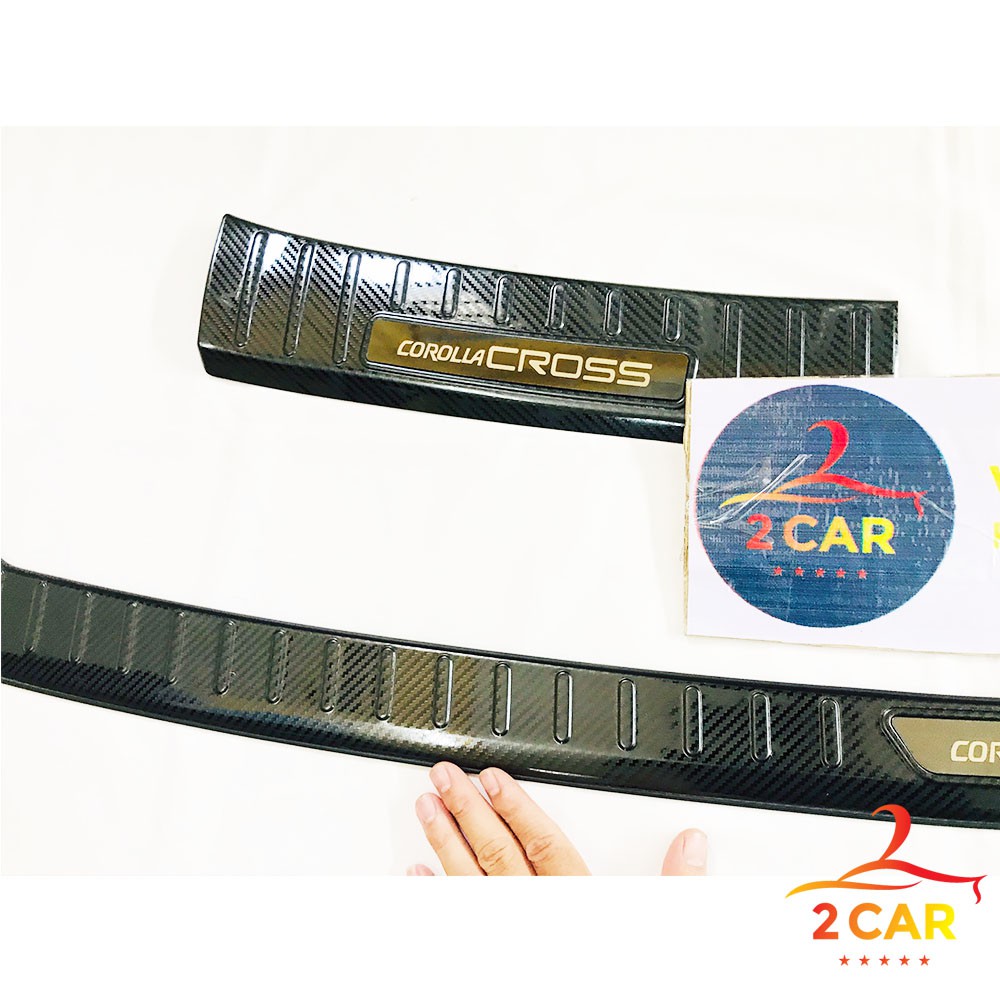 Ốp Chống trầy cốp trong, ngoài cacbon xe Toyota Corolla Cross 2020- 2021 vân Carbon cao cấp