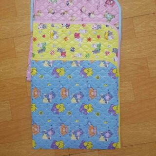 Chiếu nhựa chống thấm sơ sinh bản to, tấm lót chống thấm, chiếu chống thấm