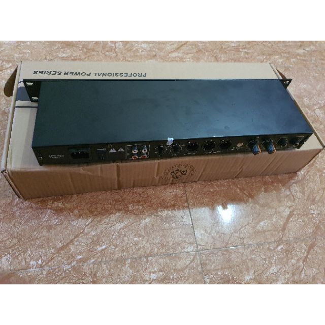 VANG SỐ CHỈNH CƠ YAMAHA DSP 100