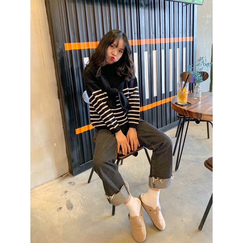 Quần jeans ống rộng gấp gấu