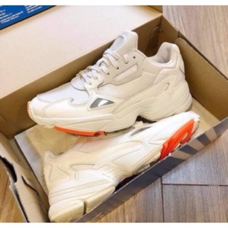 Giày thể thao adidas nam nữ