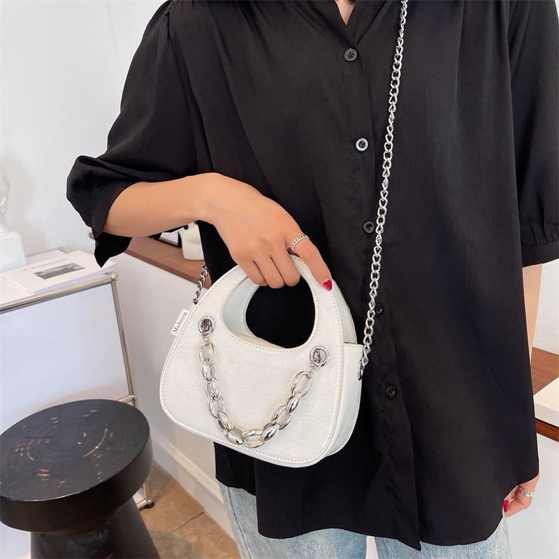 Túi Đeo Chéo Phối Dây Xích Thời Trang Xuân Hè Hàng Mới 2022 Dành Cho Bạn Nữ GYLXB167