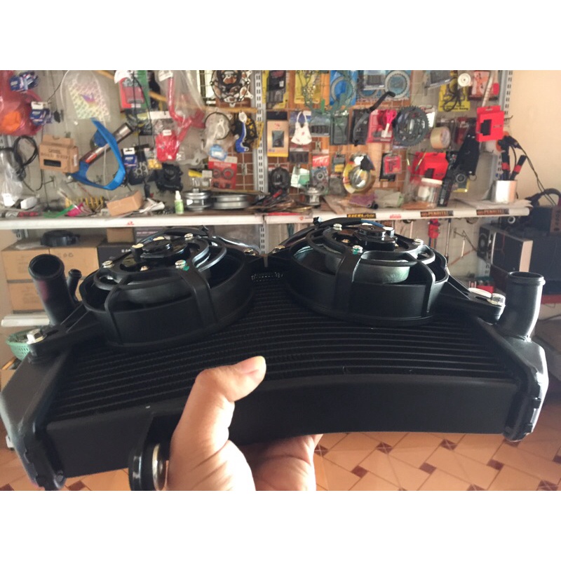 Két nước lớn Redleo 2 quạt cho ex 150