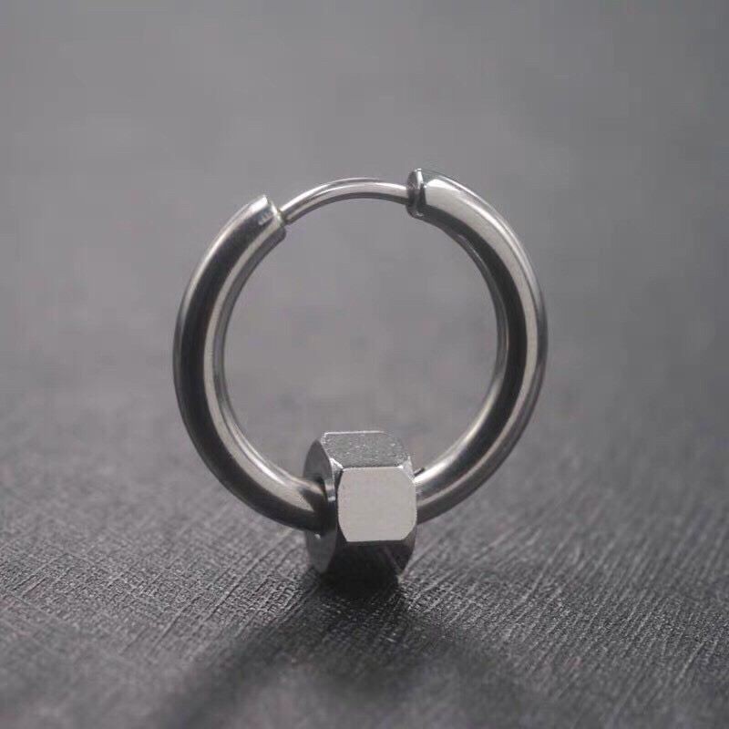 Hoop Earring with Hexagon Charm khuyên tai titan tròn phối lục giác không gỉ không đen không dị ứng nam nữ