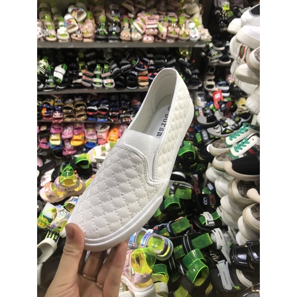 Giày lười vảy cá