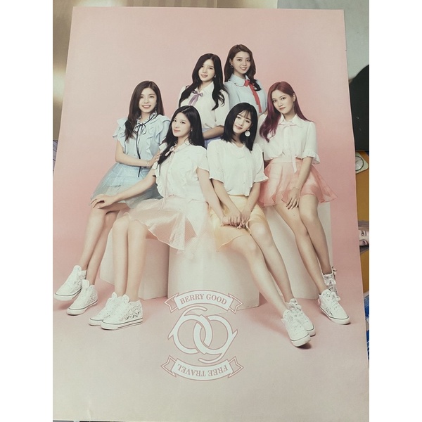 Berry Good Offical poster tặng kèm tube.