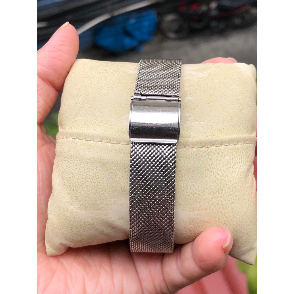 Đồng hồ nam hiệu Seiko, dây lụa, hàng đã qua sử dụng