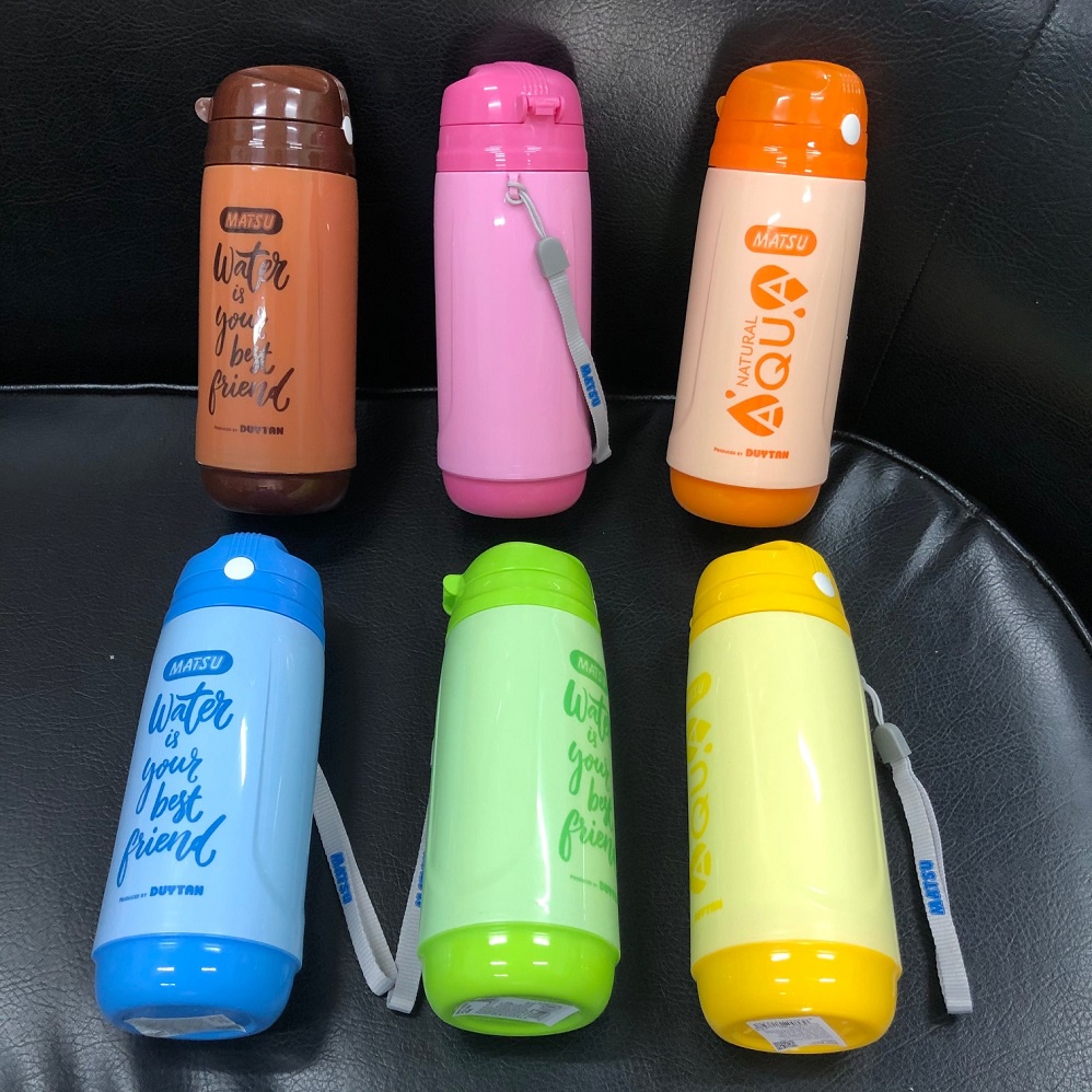 Bình nước học sinh Matsu Duy Tân 500 mL có ống hút