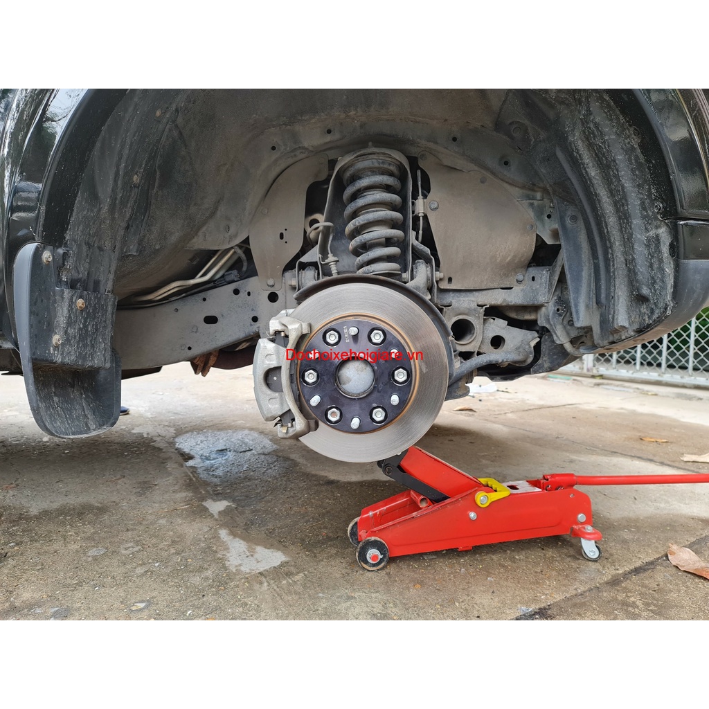 Miếng đệm lốp xe Mitsubishi Pajero Sport dày 30mm, 35mm, 50mm