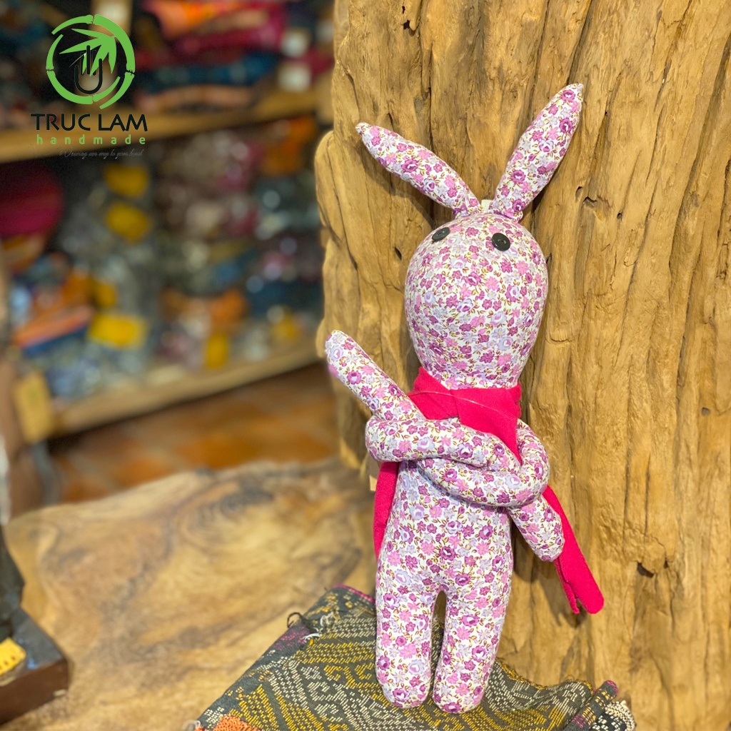 Đồ Chơi Cho Bé Thú Nhồi Bông Hình Con Thỏ Buộc Nơ Vải Hoa Bông Gòn Cao Cấp T4 – Trúc Lâm Handmade