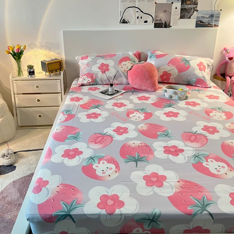 Set ga gối cotton poly nhập khẩu hoa trắng dâu tây mới ,chất đẹp