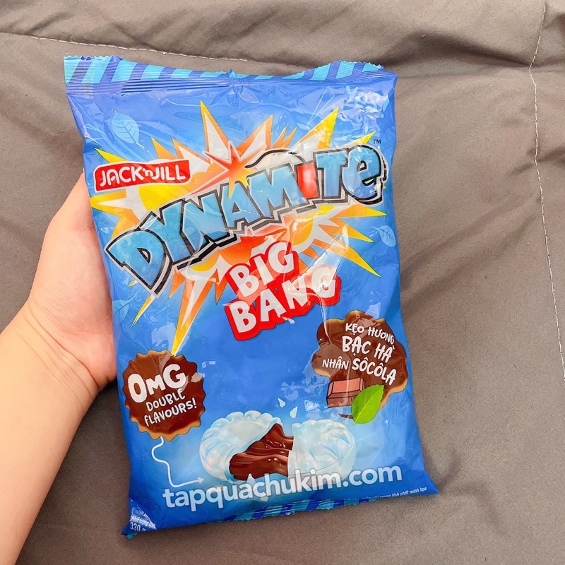 Kẹo DYNAMITE hương BẠC HÀ nhân SOCOLA bịch 330G