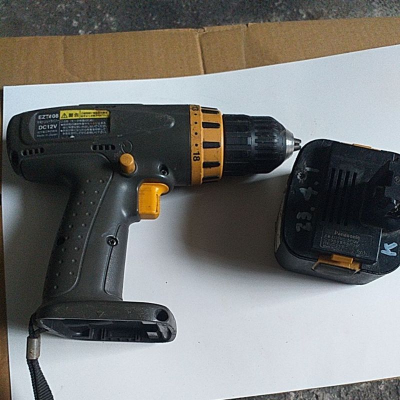 Máy khoan pin National EZT 108 - made in Japan hàng đẹp